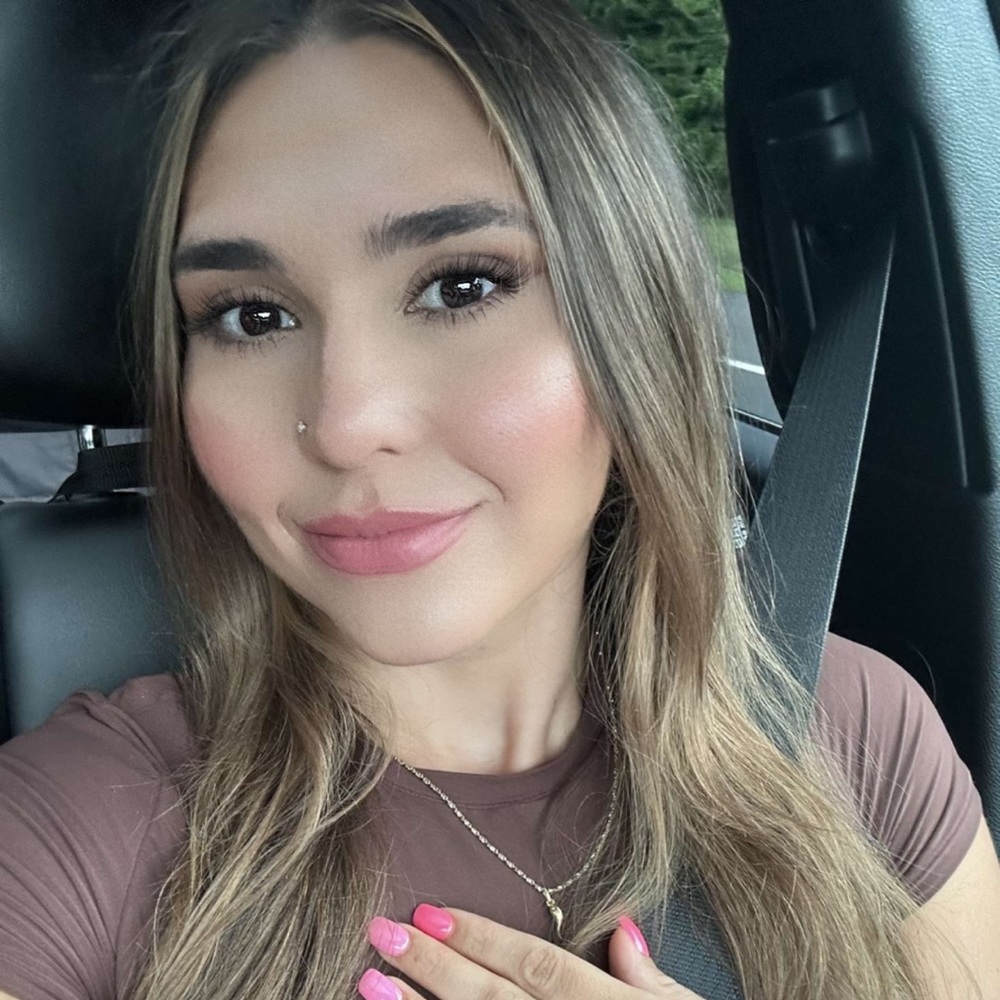 Meet your Posher, Toni